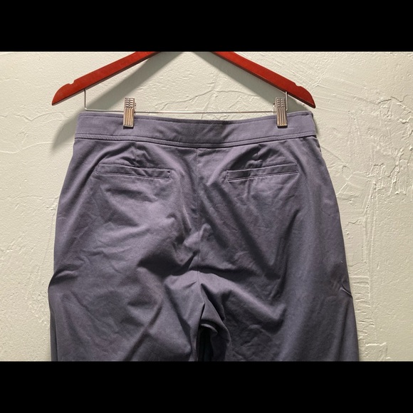 Counterparts
10 grayish/ blue capris 
Front pockets - Picture 3 of 8